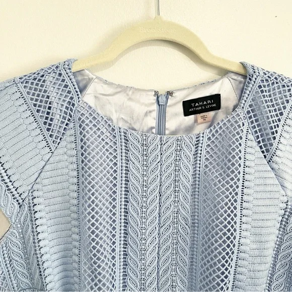 NWT Tahari by Arthur Levine Chemical Lace Dress Light Blue Sheath Blue Size 14 - Picture 4 of 5